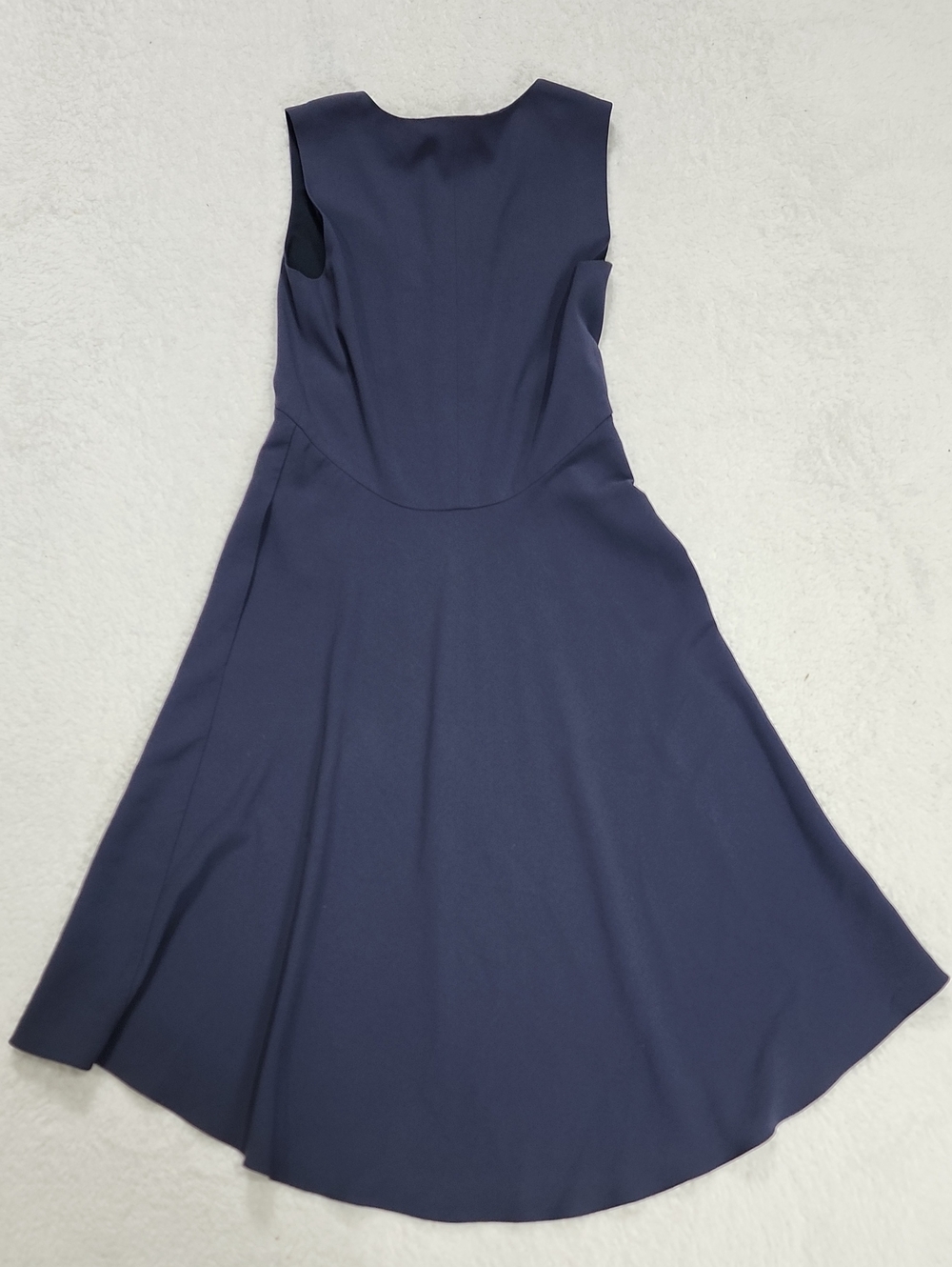 M.M. Lafleur Navy Sleevless V-Neck Midi Dress With Pockets - Picture 4 of 7